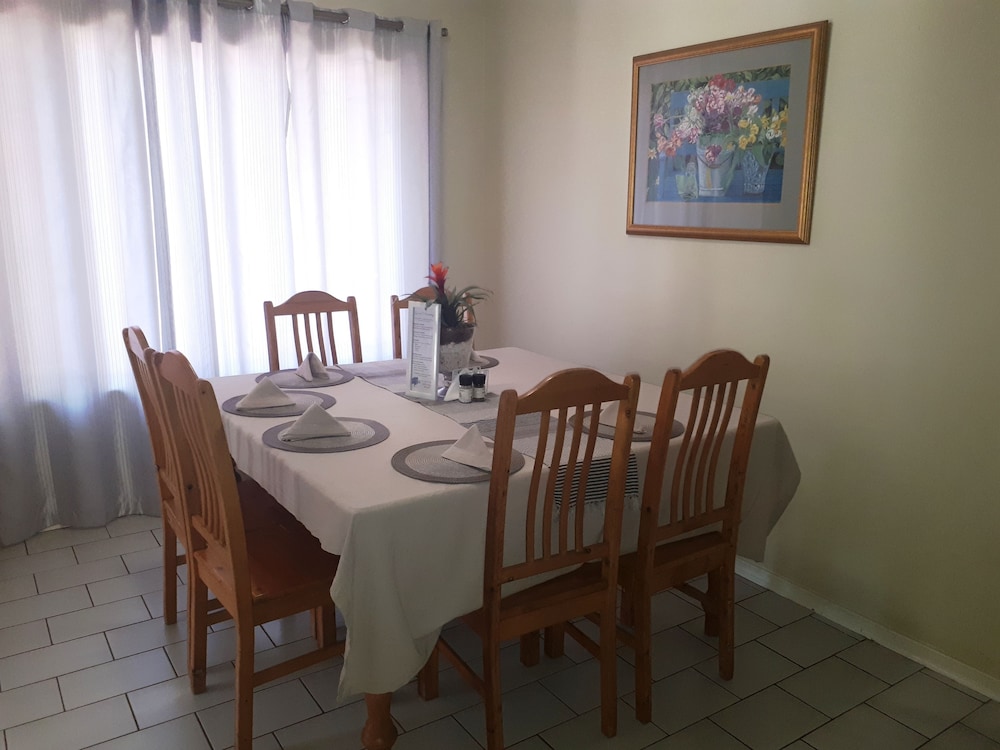 Pta East Guest Rooms 34/46
