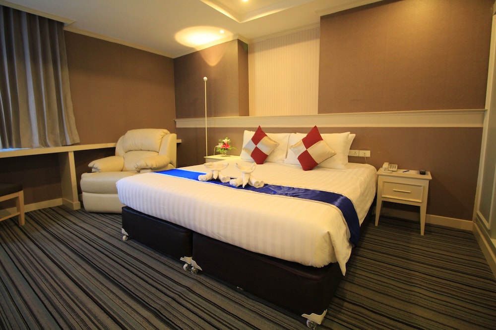 Vwish Hotel 12/80