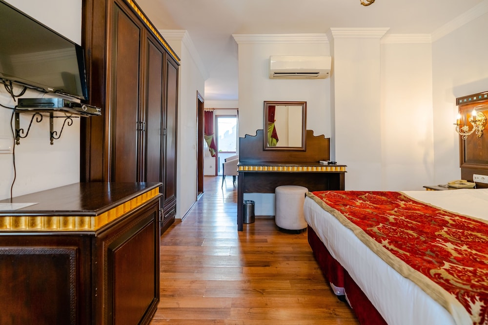Mediterra Art Hotel 8/50