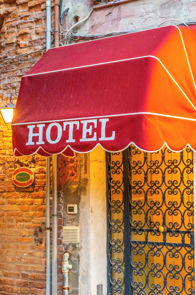 Tintoretto Hotel 51/79