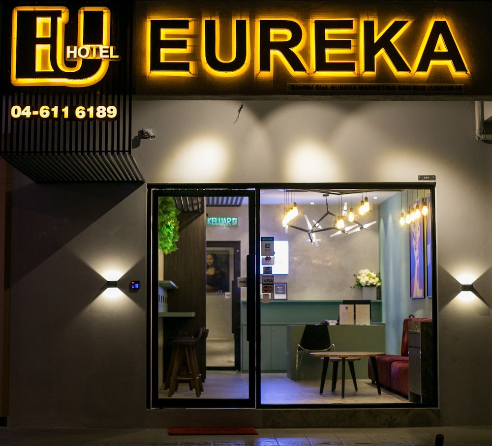 Eureka Hotel 2/21