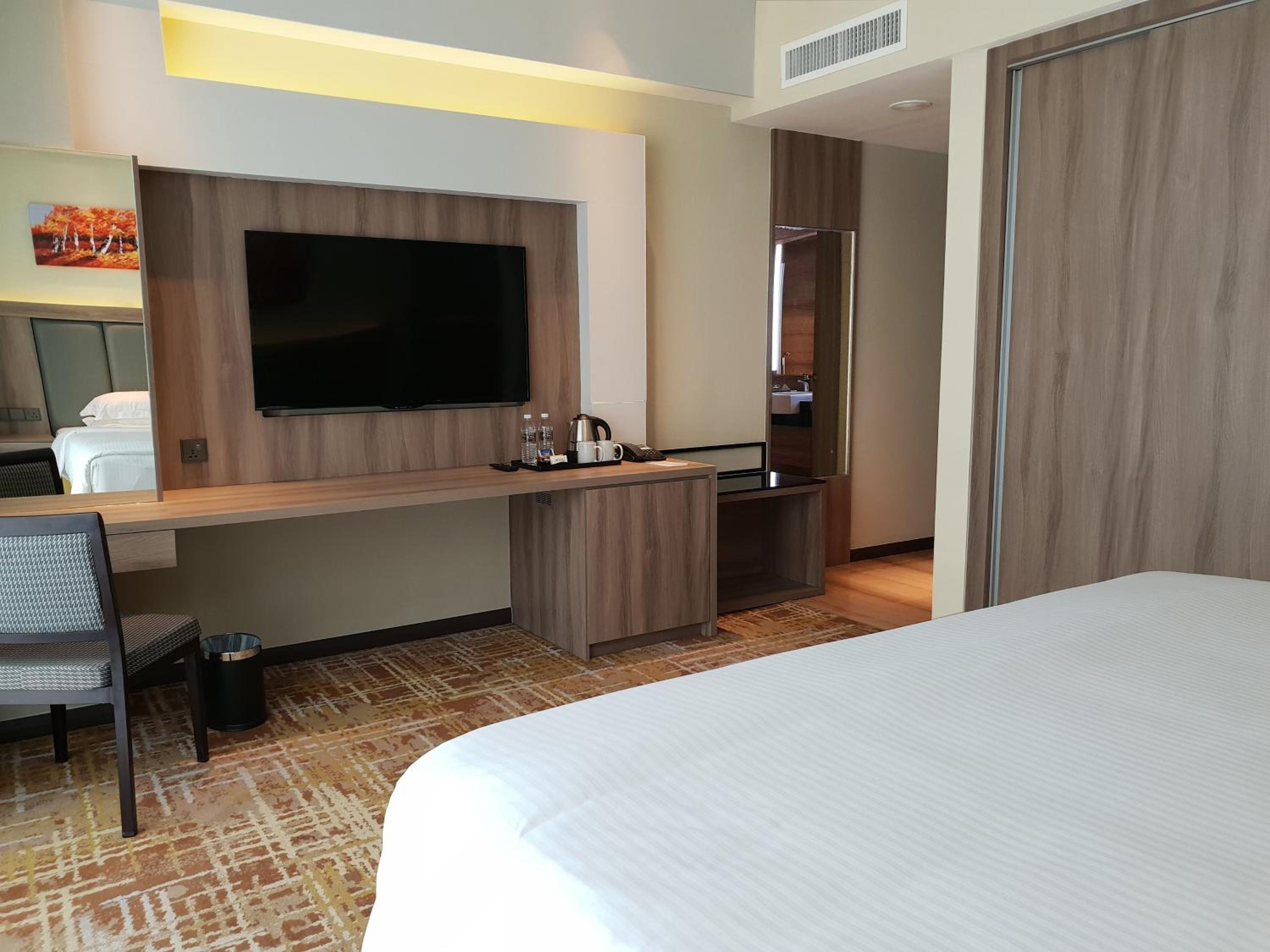 Resort, Premier, Deluxe, King Bed