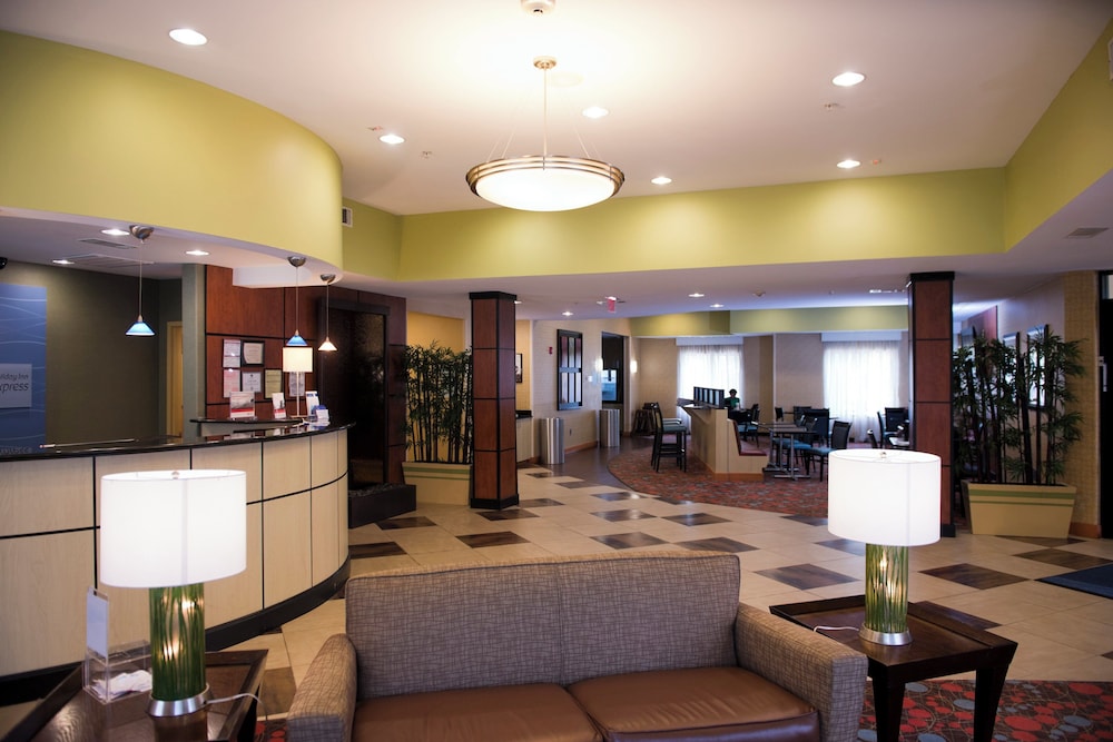 Holiday Inn Express Hotel Suites Atlanta East Lithonia 54/66