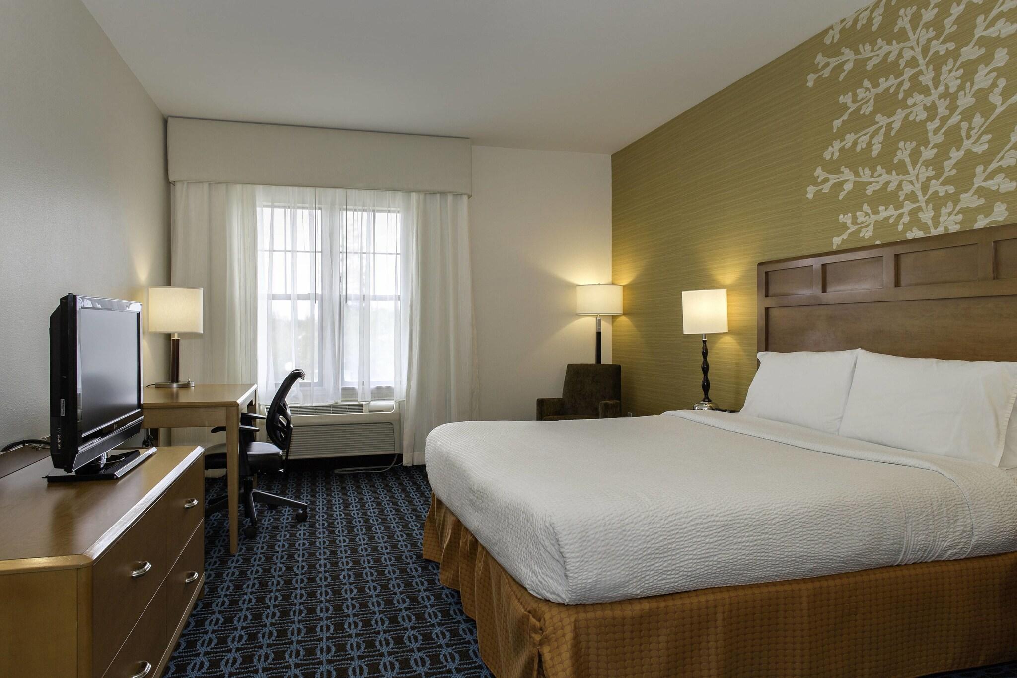 Fairfield Inn And Suites Santa Rosa Sebastopol 14/28