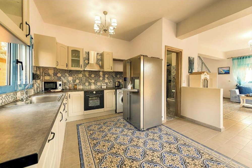 Luxury Retro Villas 3/54