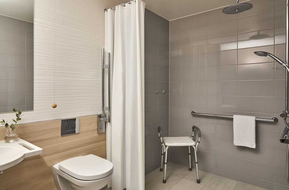 Crowne Plaza Hamburg - City Alster 10/82