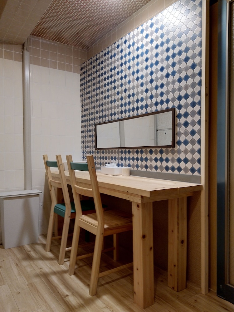 Hostel Furoya (Ex EzStay Osaka - Hostel) 42/47