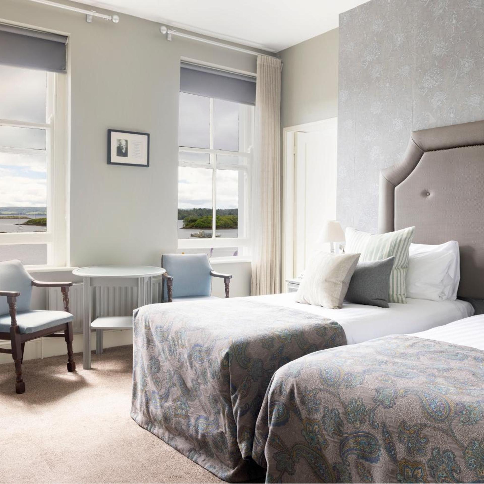 ROOM, TWIN BEDS, SEA VIEW