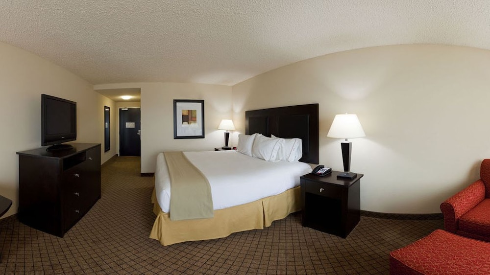 Holiday Inn Express Hotel And Suites Newberry 18/55