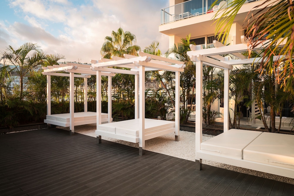 Marina Suites Hotel 5/68