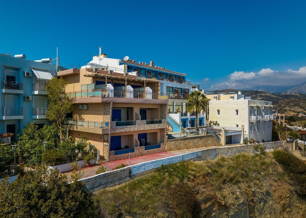Minos Boutique Hotel 5/50