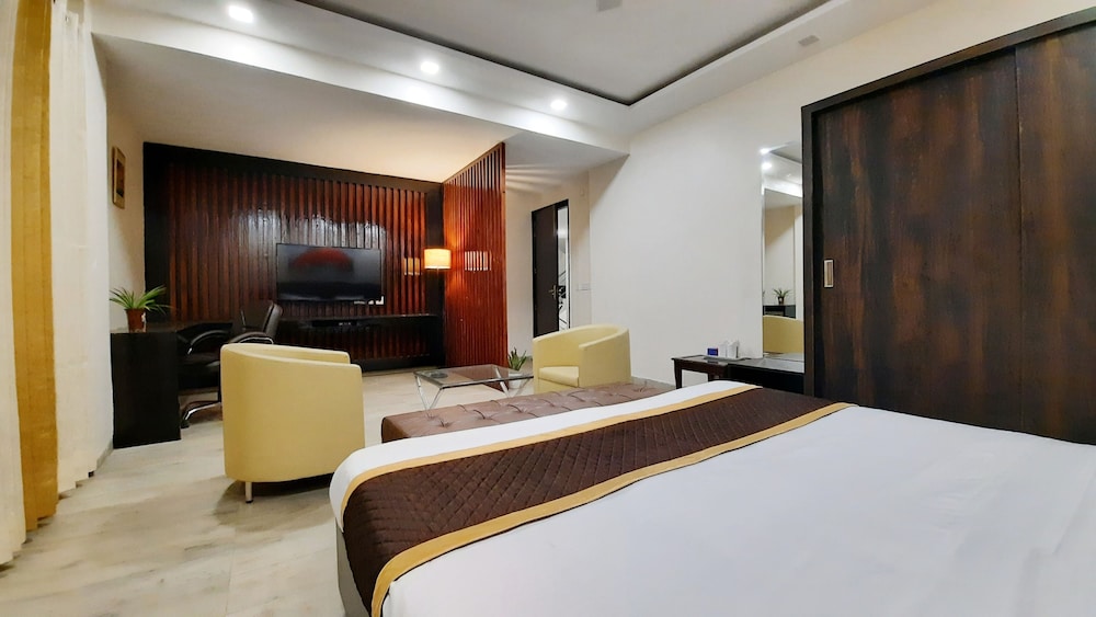 Sai Village Cyber Park 14/38