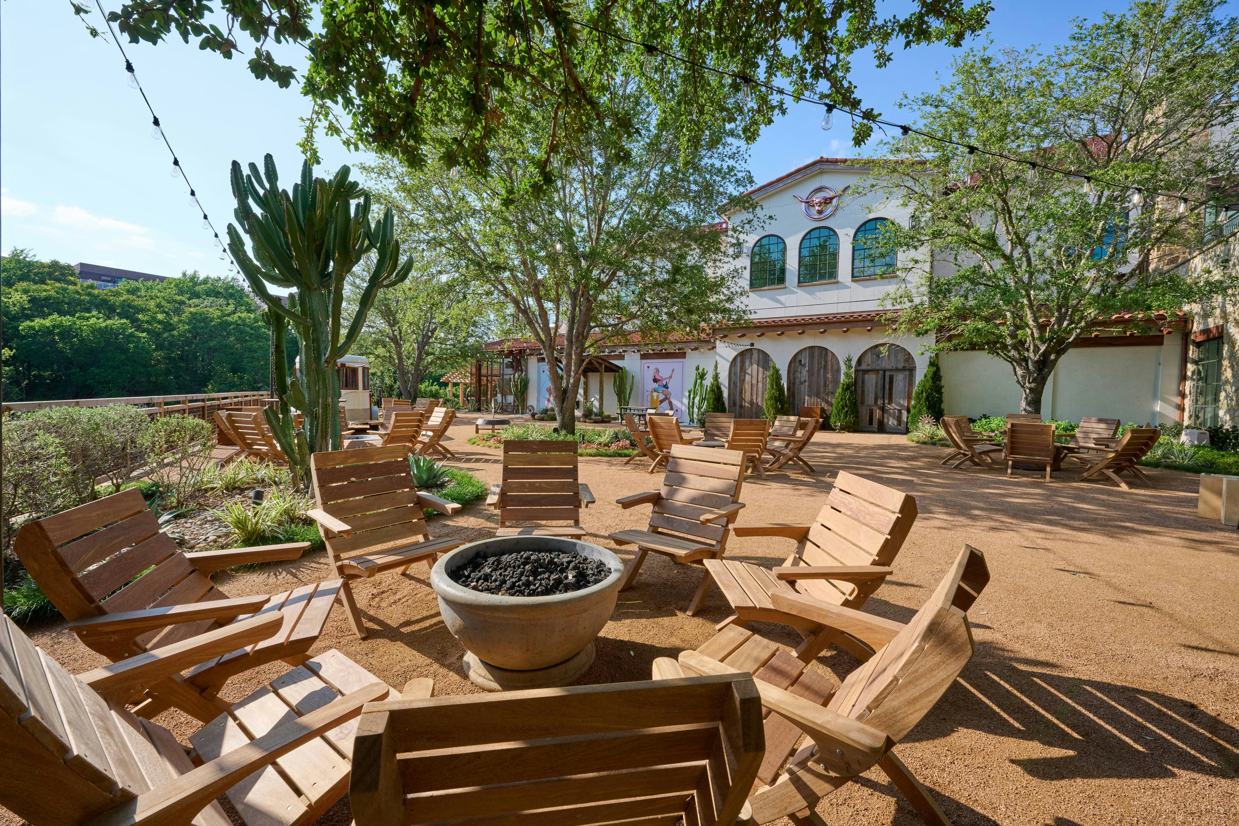 Hotel Drover, Autograph Collection 36/50