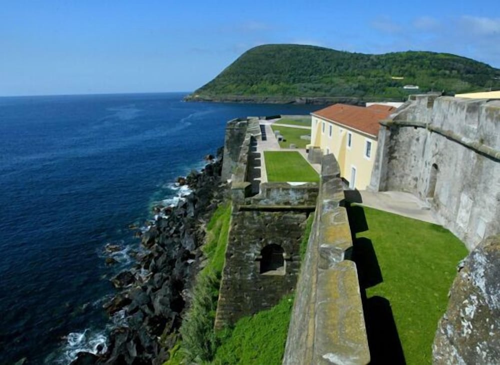 Pousada Forte Angra do Heroismo 34/50