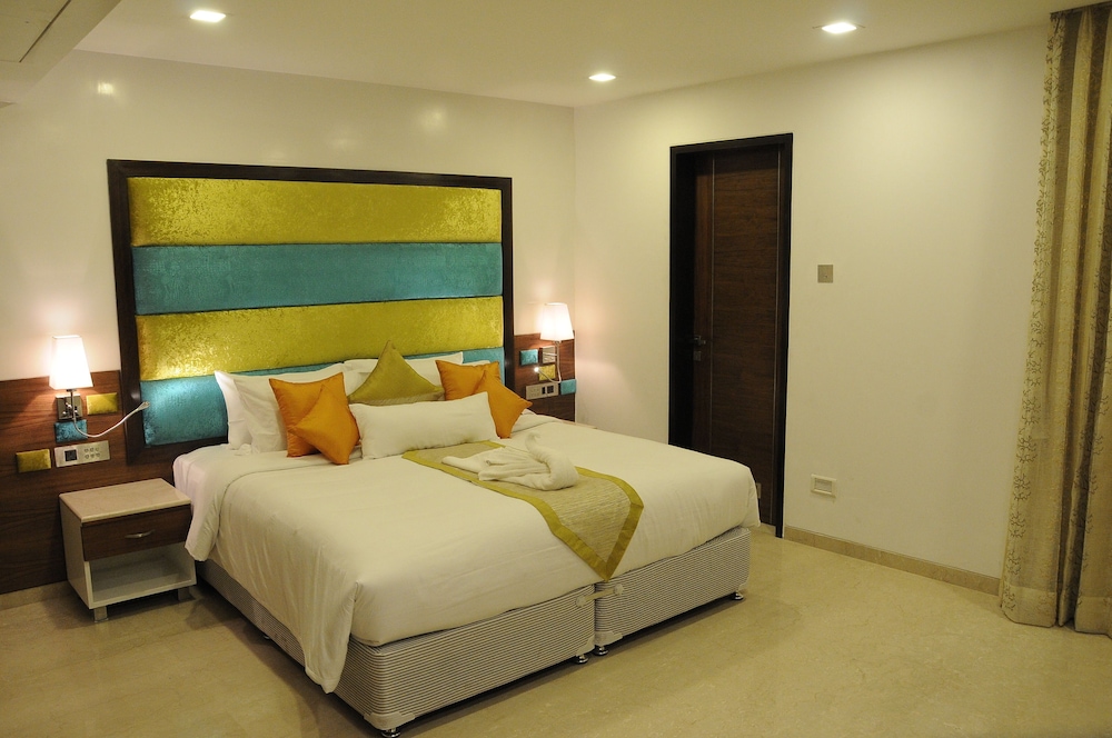 La Woods Hotel 18/50