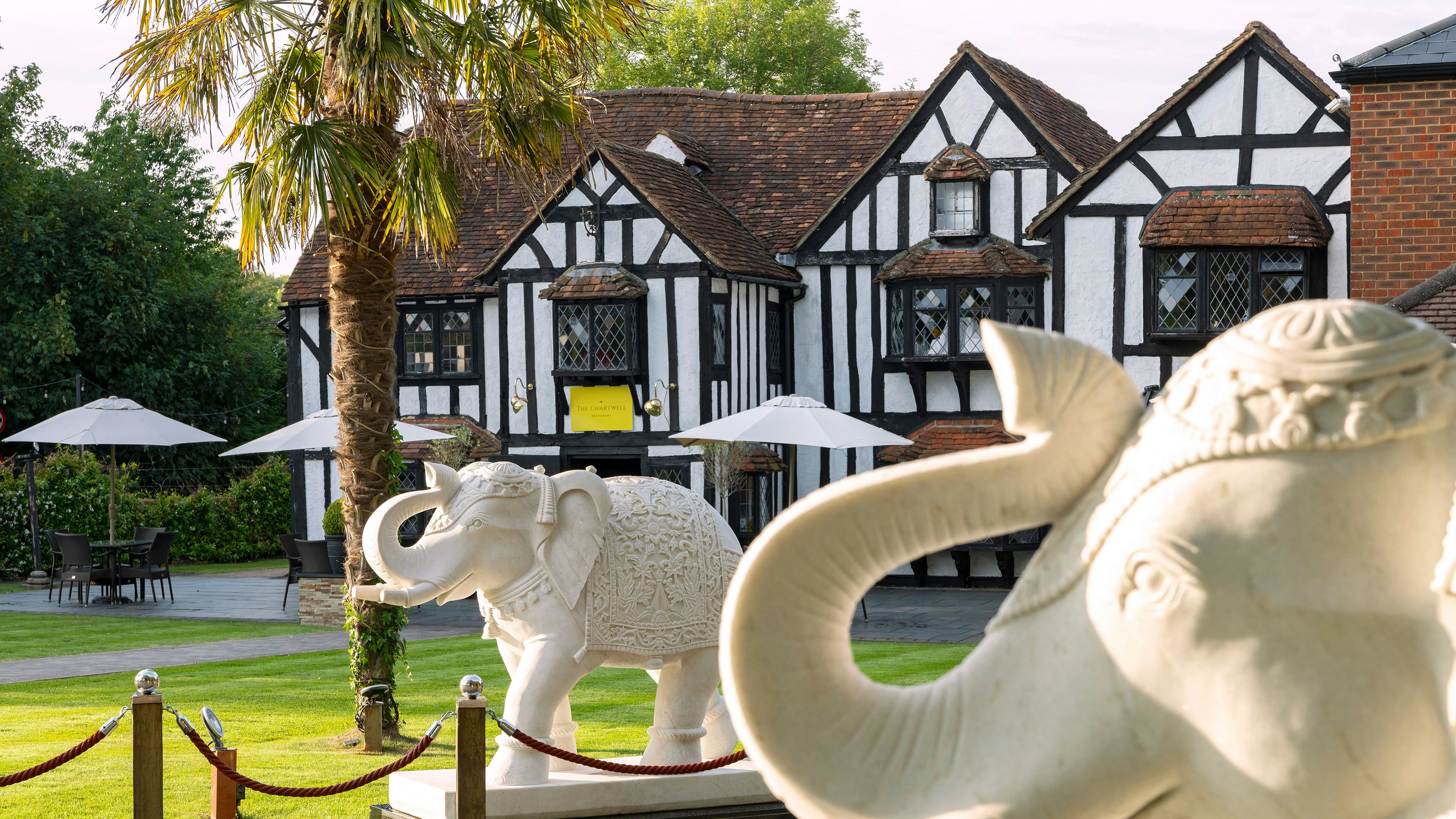 DONNINGTON MANOR HOTEL 23/31