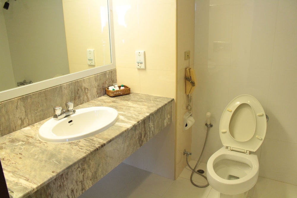 City Beach Resort 48/49