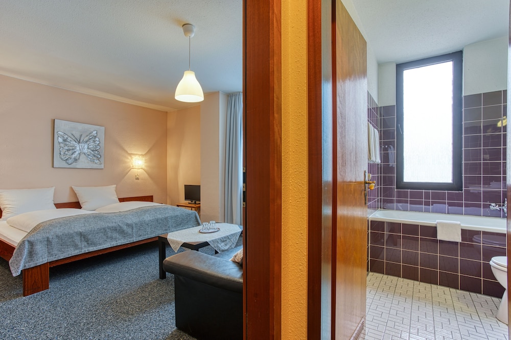 Ff&E Hotel Carlton 12/59
