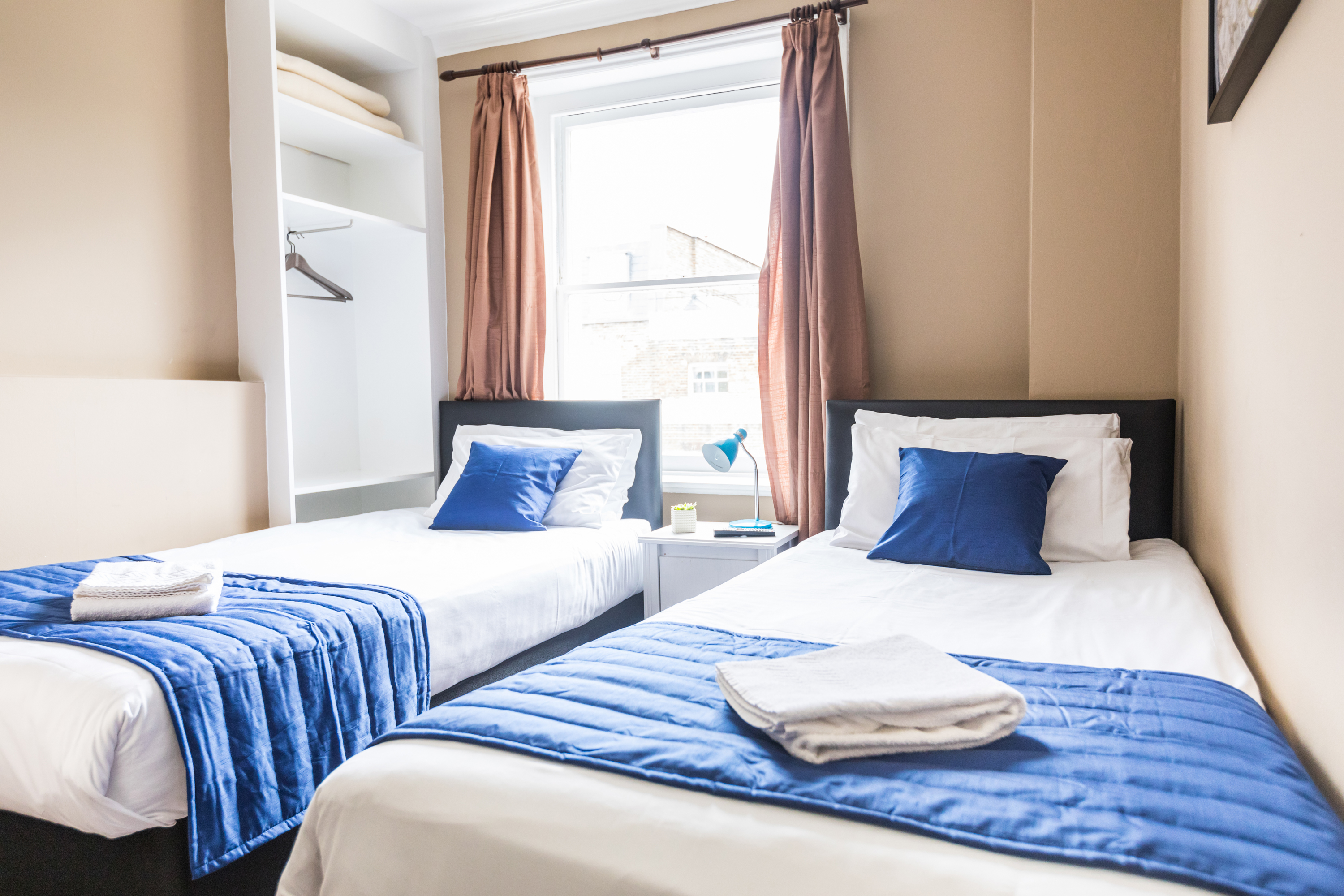 Room at Ebury House Hotel, LONDON