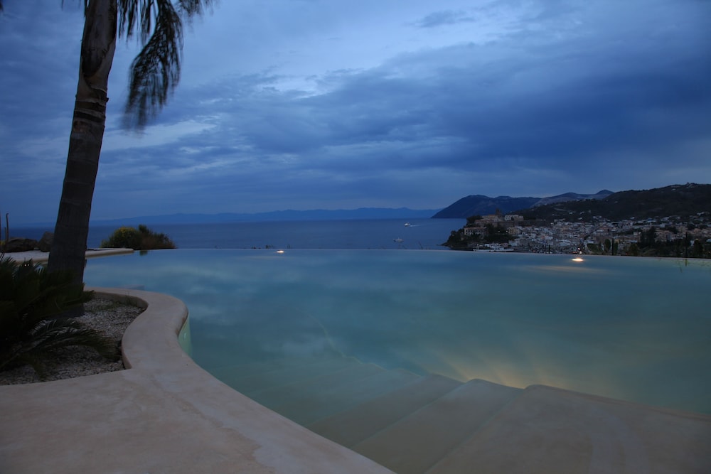 Villa Enrica 43/50