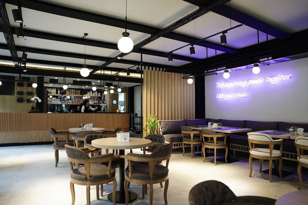 Cankaya Premium Hotel 38/42
