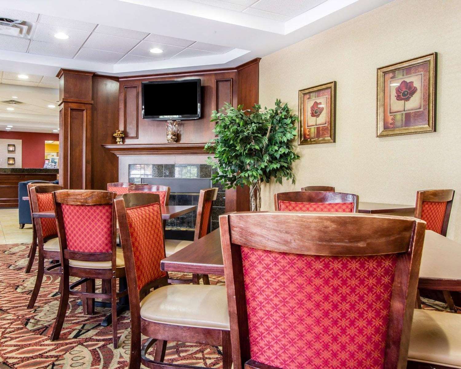 Comfort Inn and Suites Scarborough - Portland 45/55