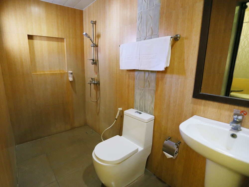 Hotel Ava Gil Puyat 46/56