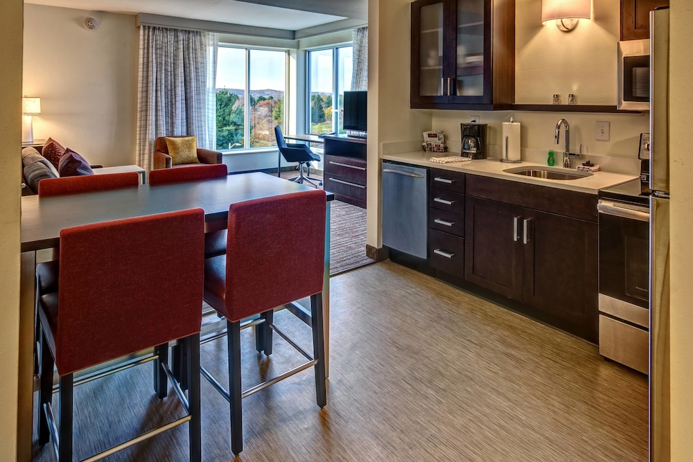 Residence Inn Blacksburg University 8/37