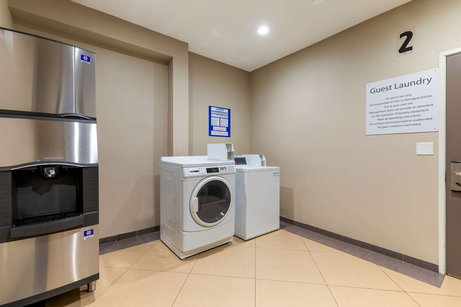 Best Western Plus Wasco Inn & Suites 41/63