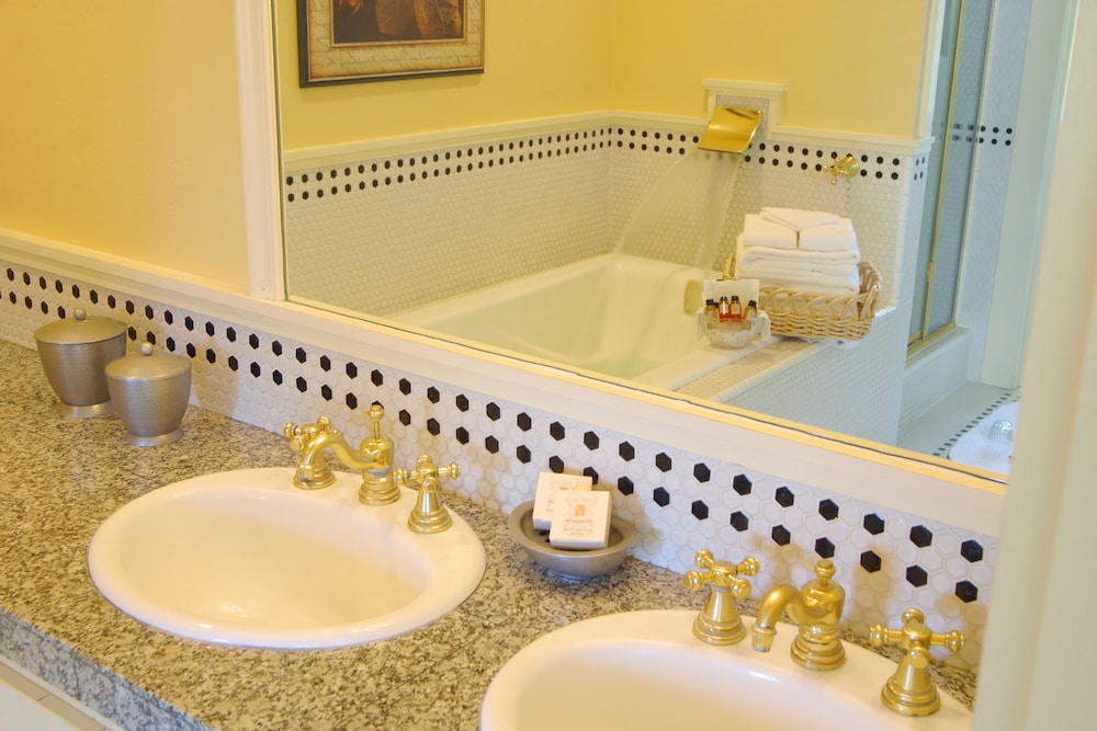 Gosby House Inn A Four Sisters Inn 53/57