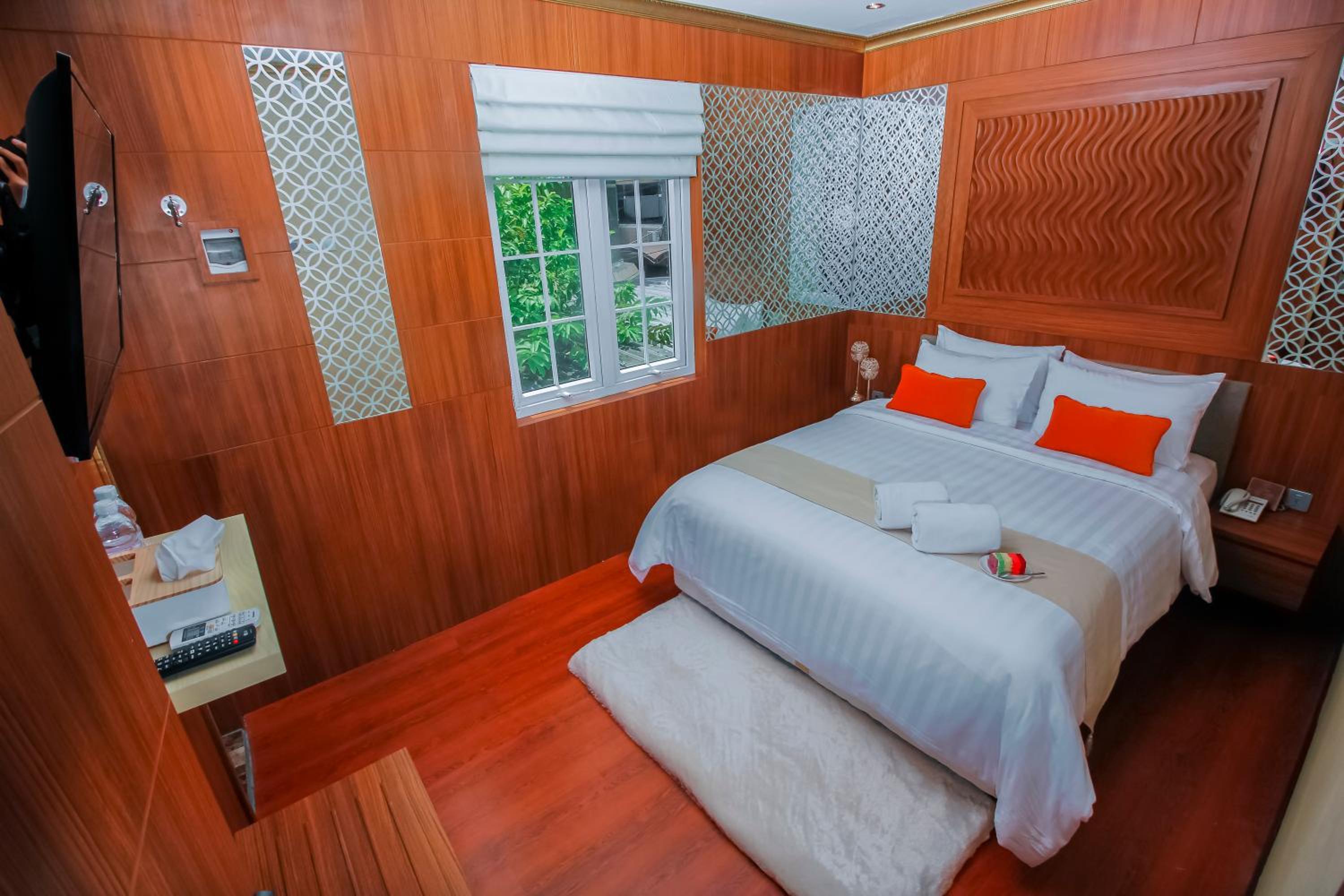 Petit Boutique Hotel Solo 12/27