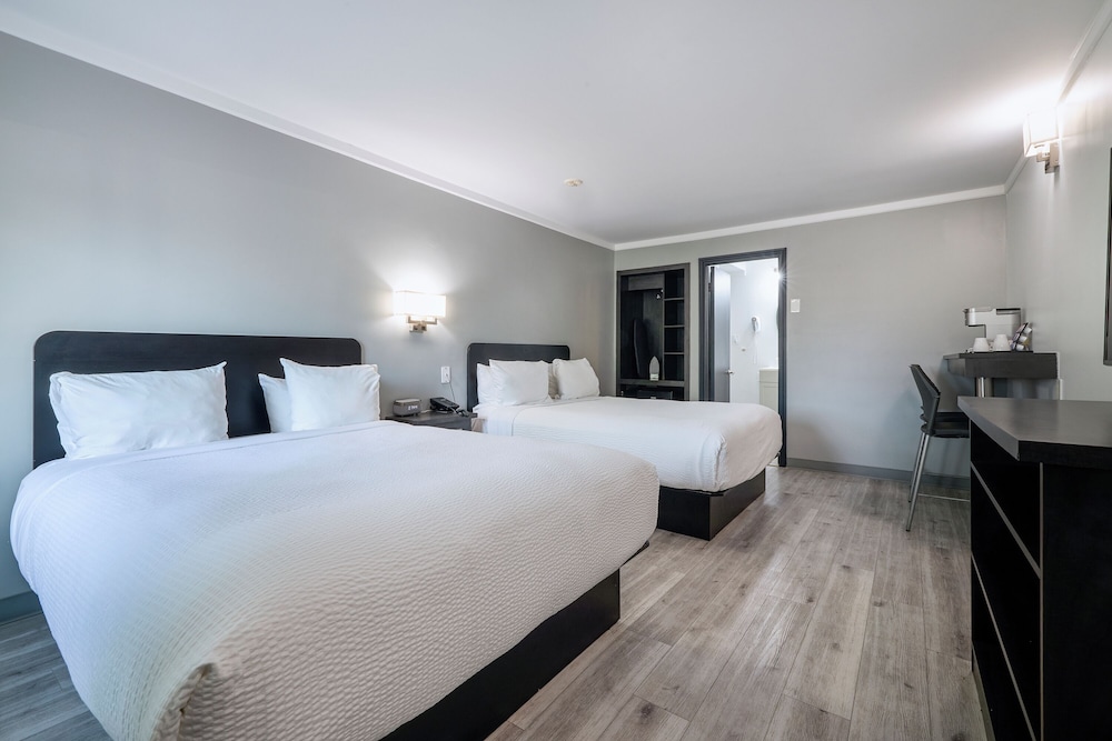 Motel Newstar Laval 20/38