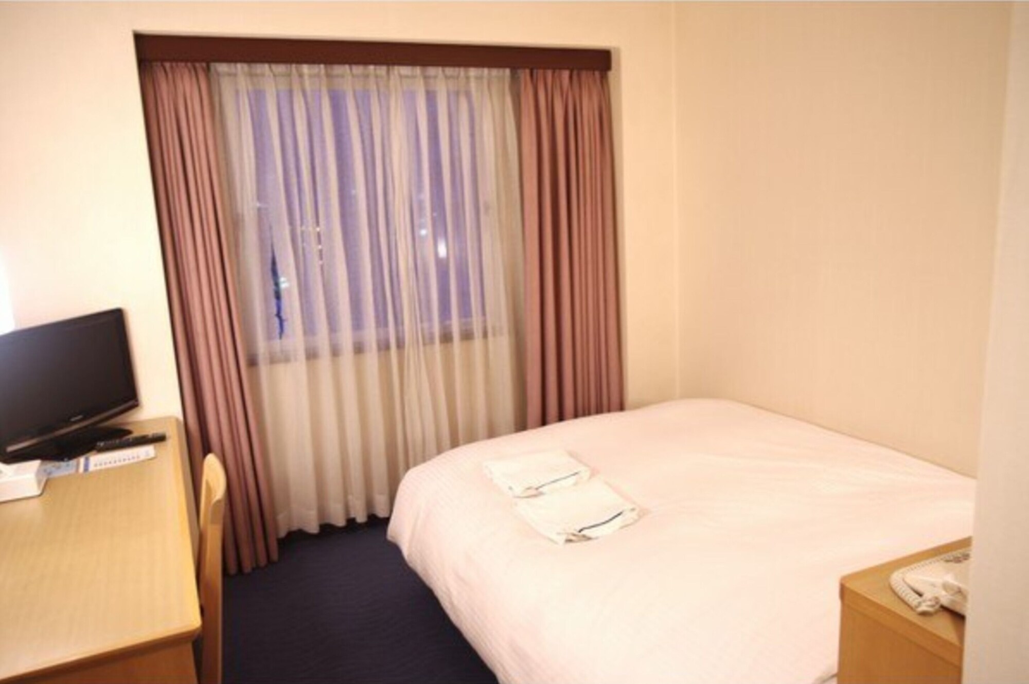 Standard, Single, Semi Double Bed