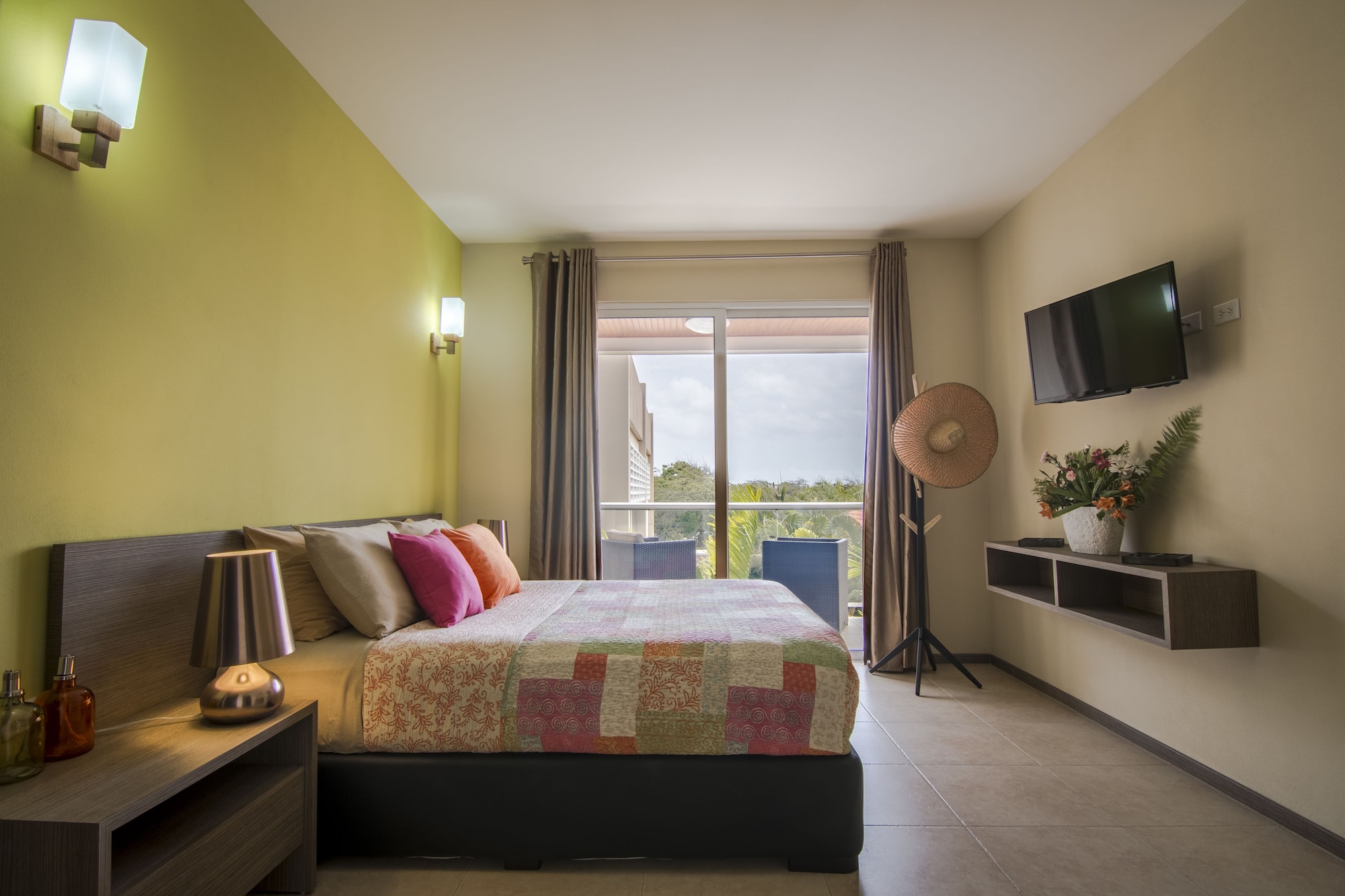 2 Bedrooms, Design, Apartment, 2 Queen Beds, Garden View, Kitchen