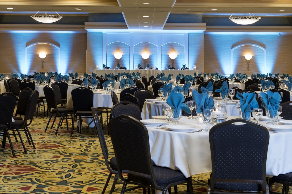 Holiday Inn Cleveland-S Independence 38/58
