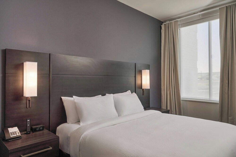 Residence Inn by Marriott Madison 10/43