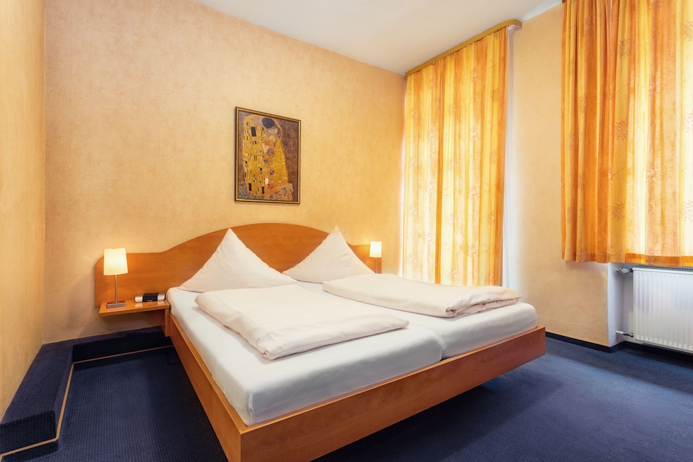 Hotel Stumbergers 7/53