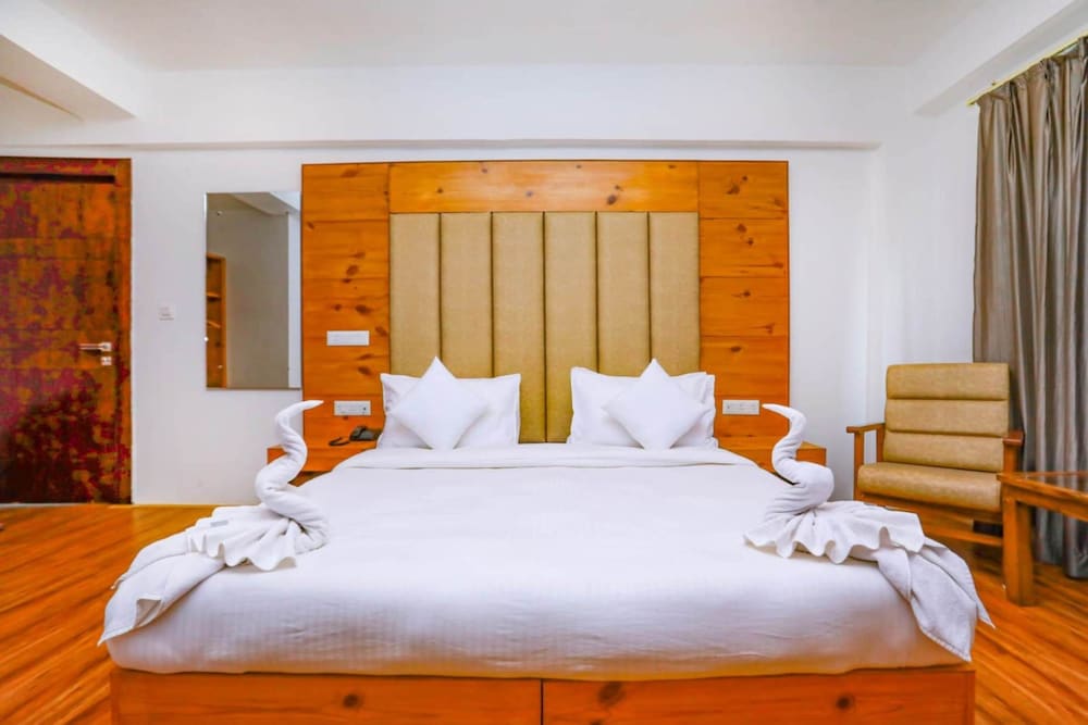 Hotel Sky Desert 9/20