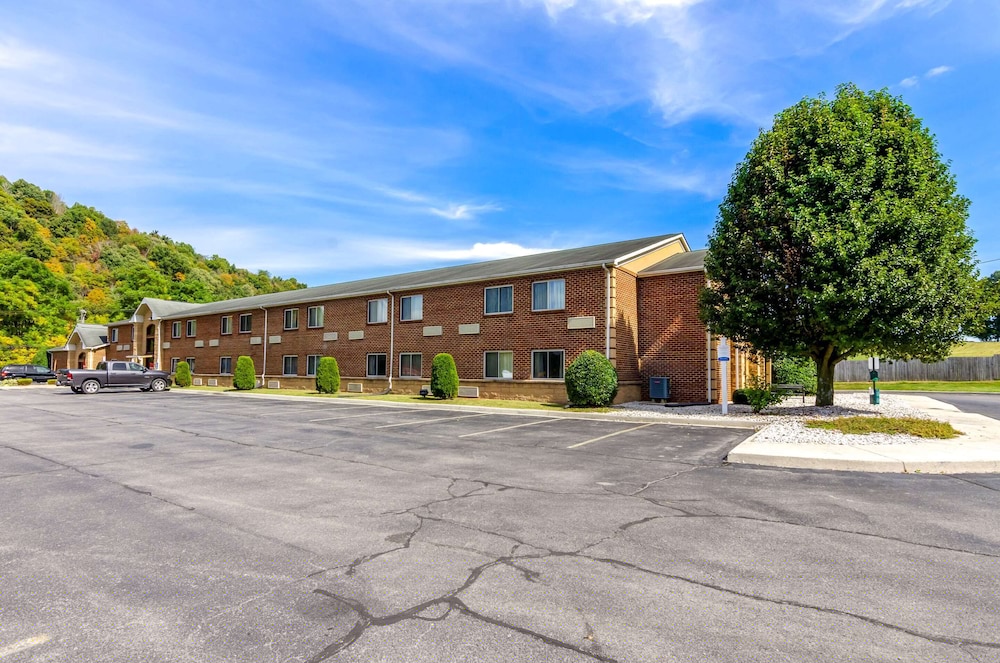 Comfort Inn Atkins 1/37