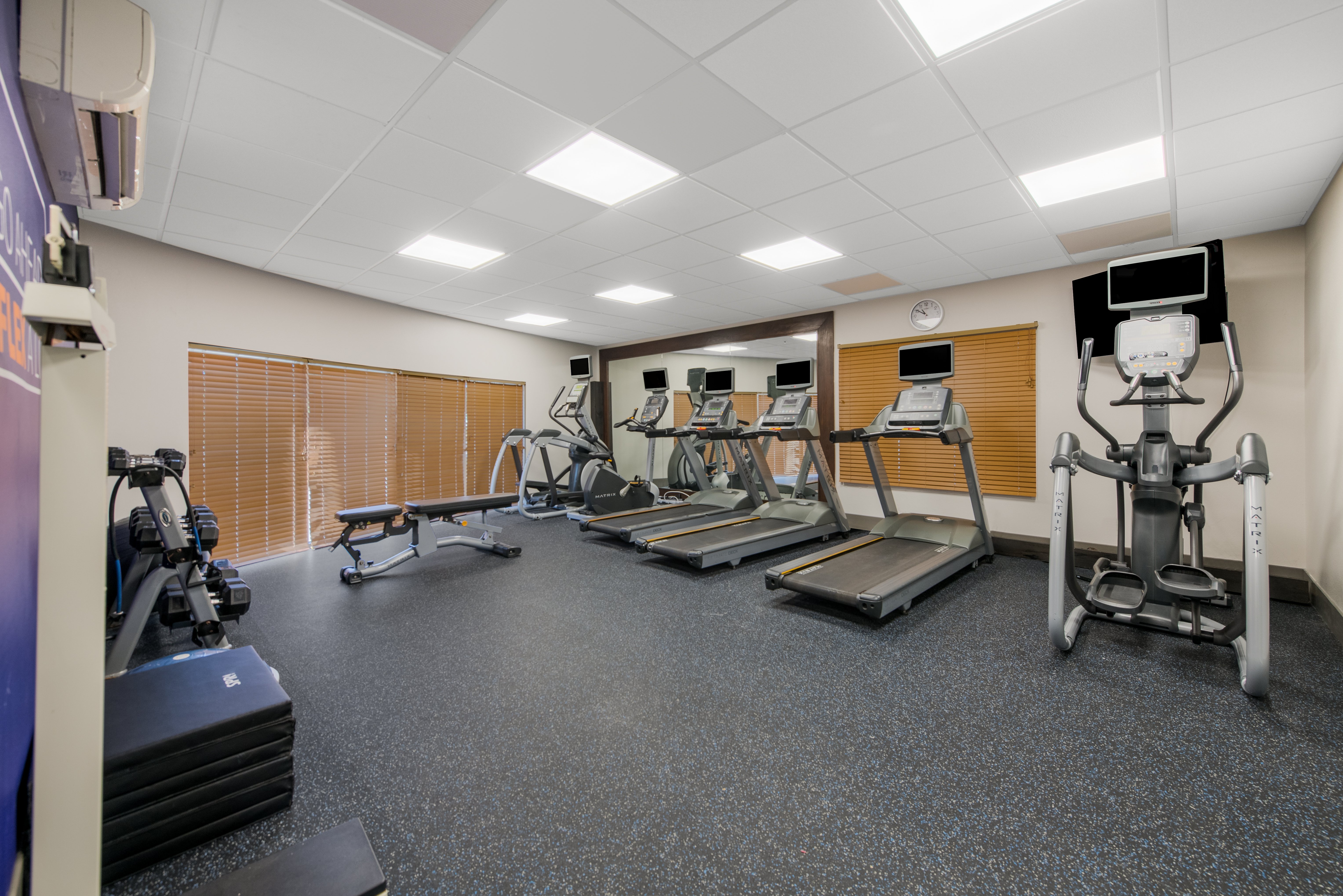Holiday Inn Express Hampton Coliseum Central 40/80