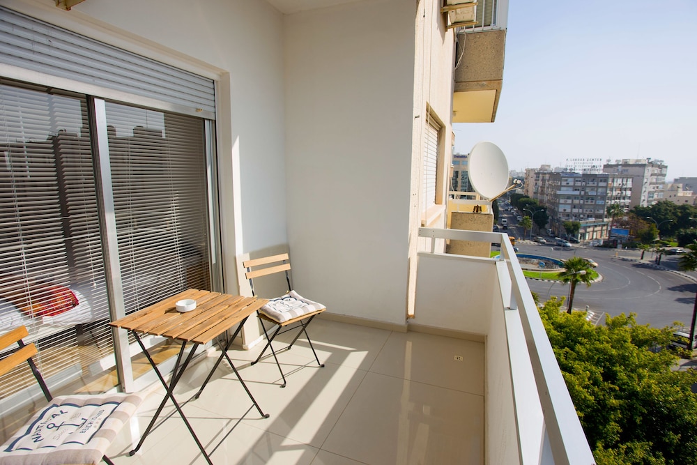 Seabreeze Limassol City Center Flat 40/50
