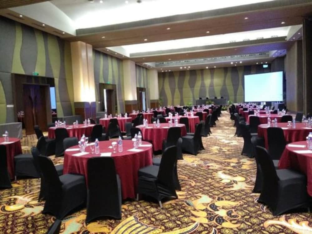 eL Hotel Jakarta 33/47