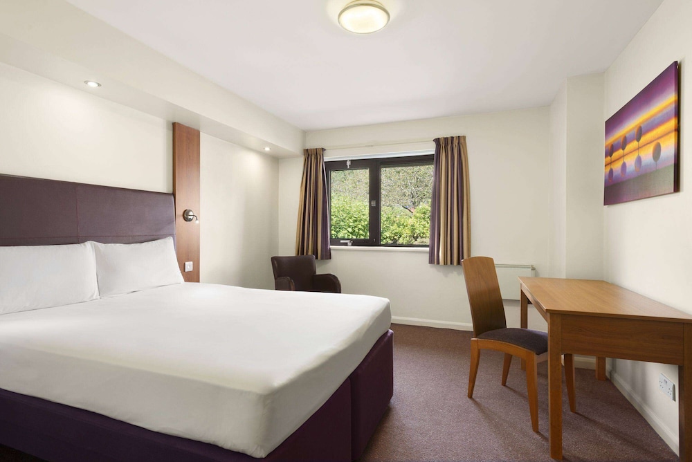 Room, Double Bed