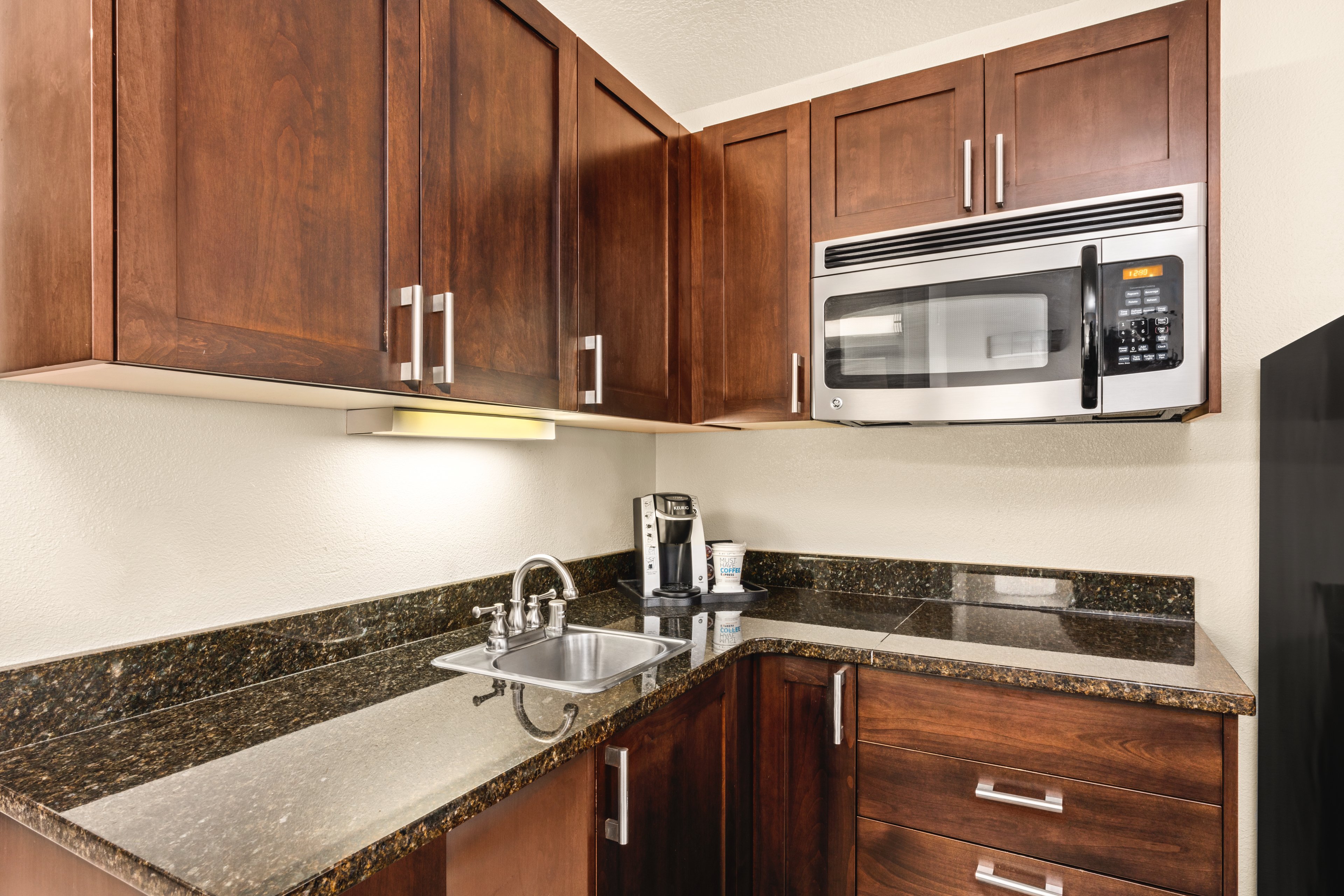 Holiday Inn Express Portland Se-Clackamas Area 48/50
