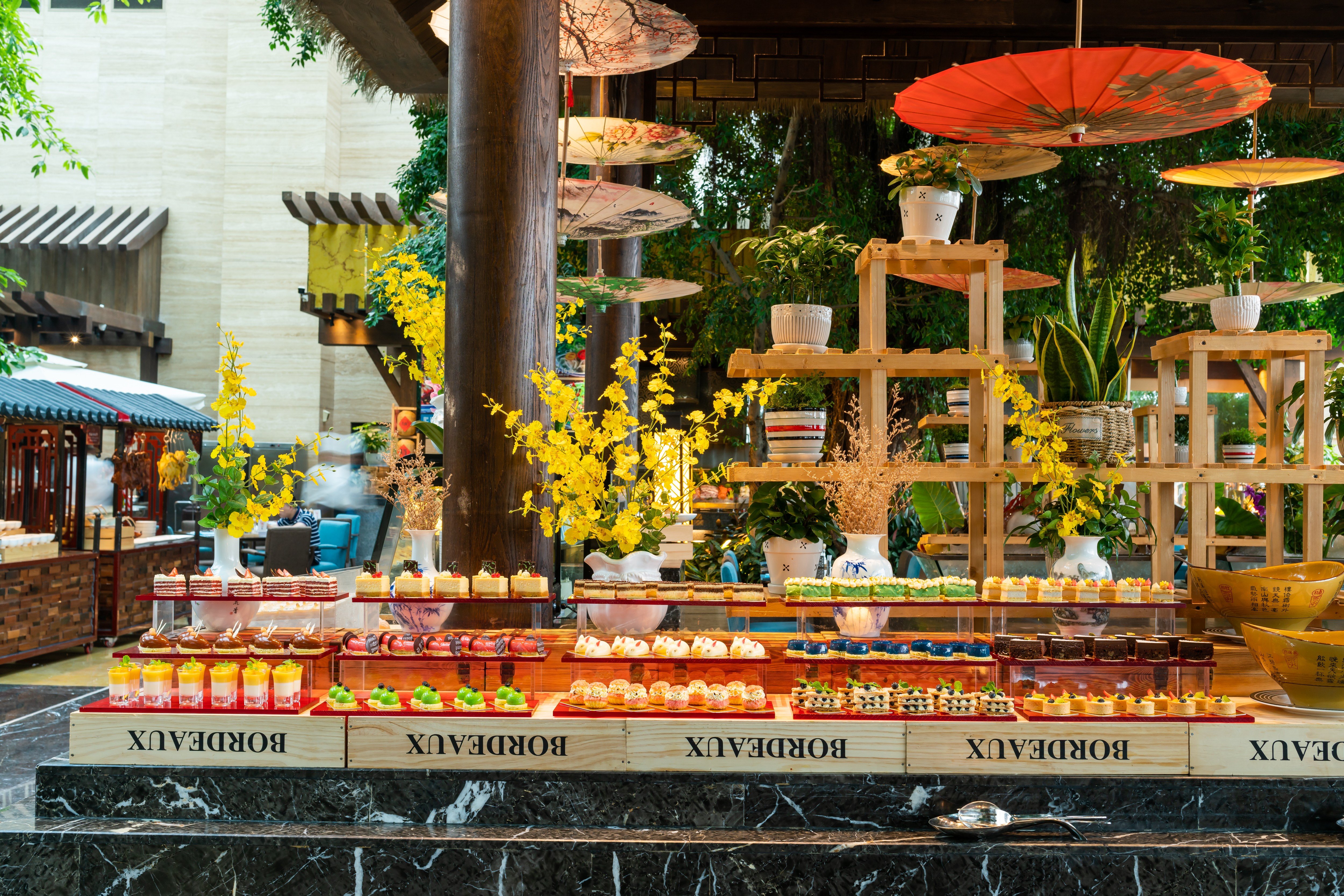 INTERCONTINENTAL HEILONG LAKE 3/50