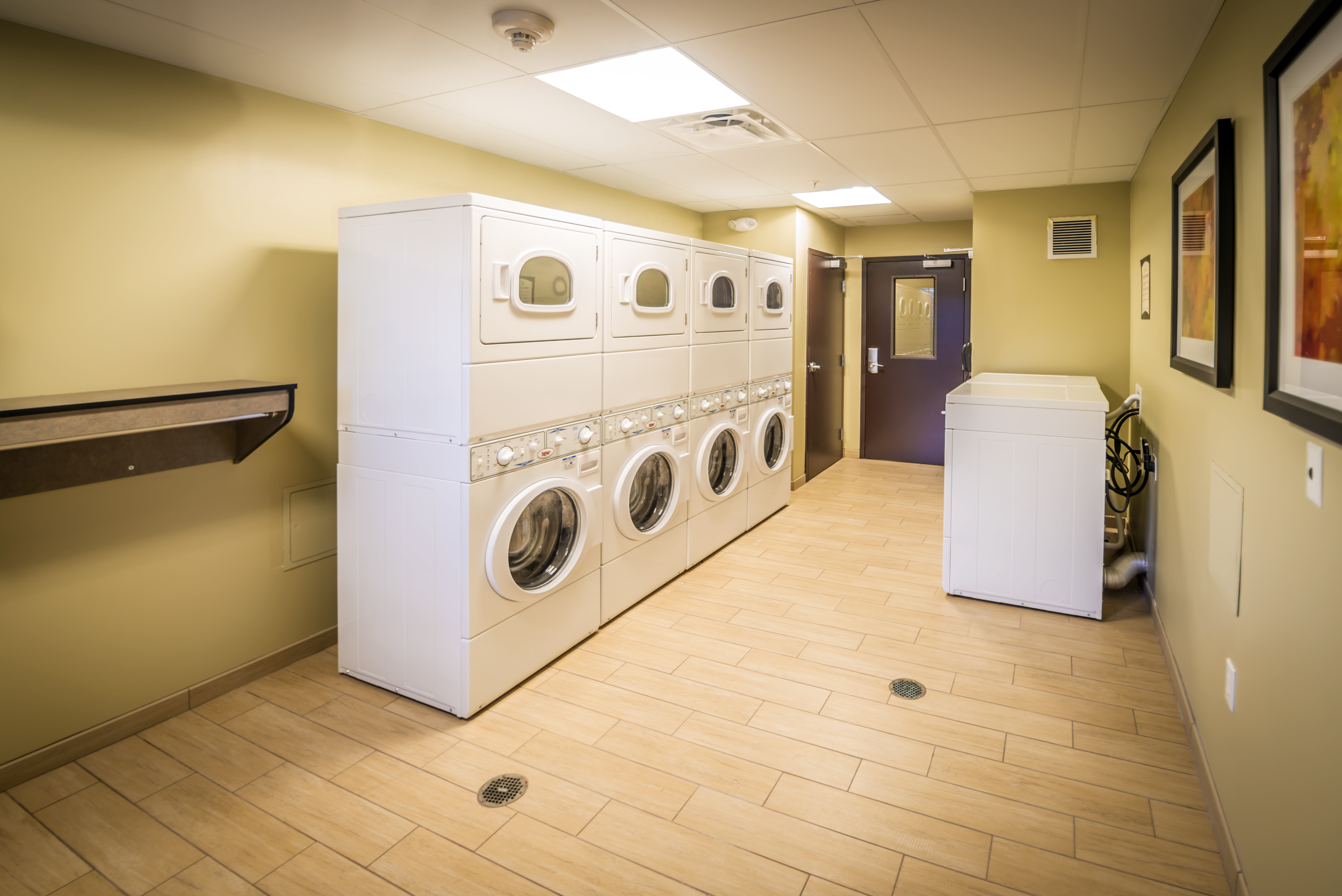 Staybridge Suites Sacramento - Folsom 37/79