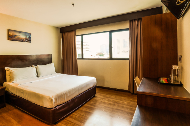 Superior, Queen Bed