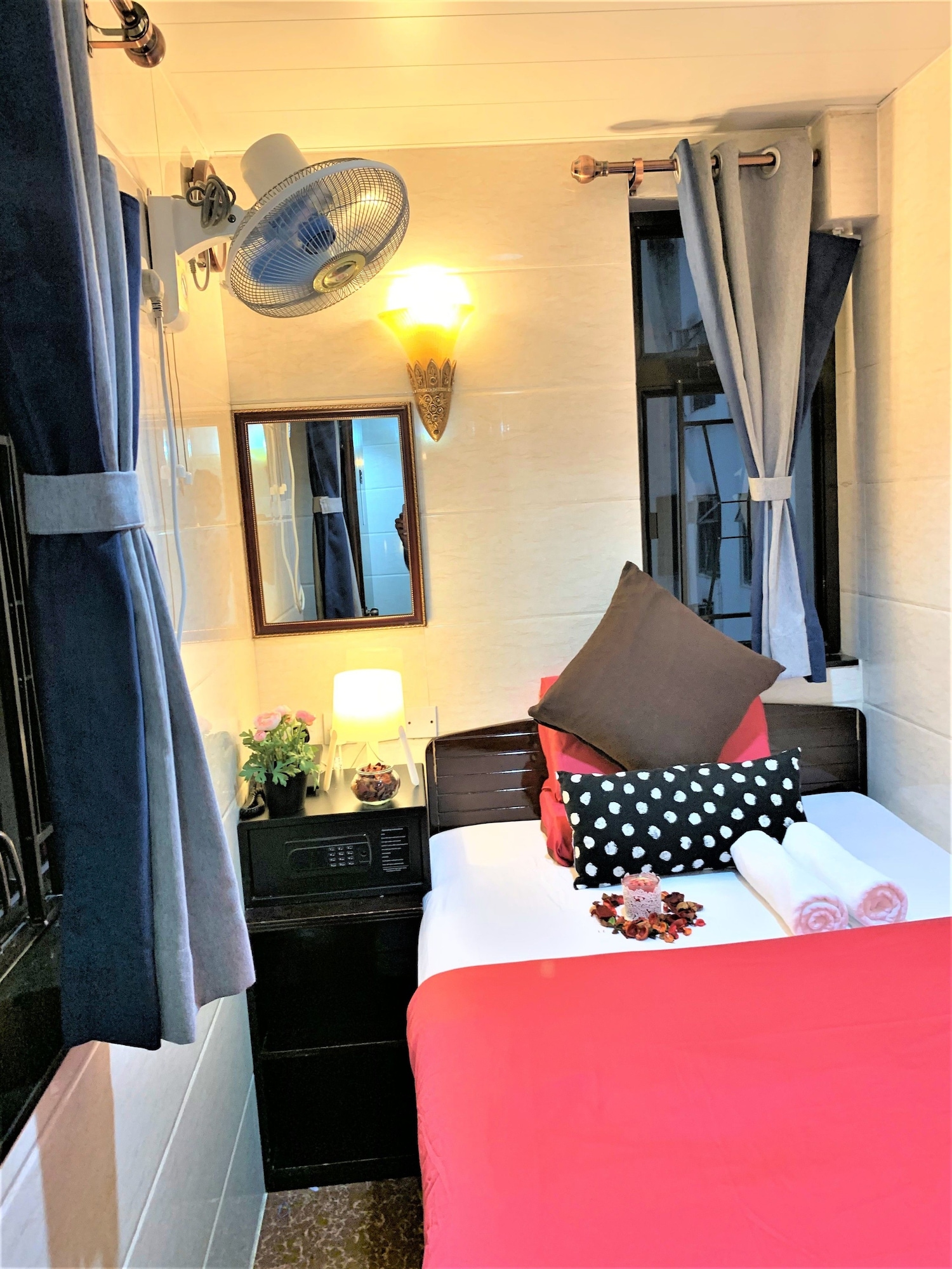 STANDARD, DOUBLE BED