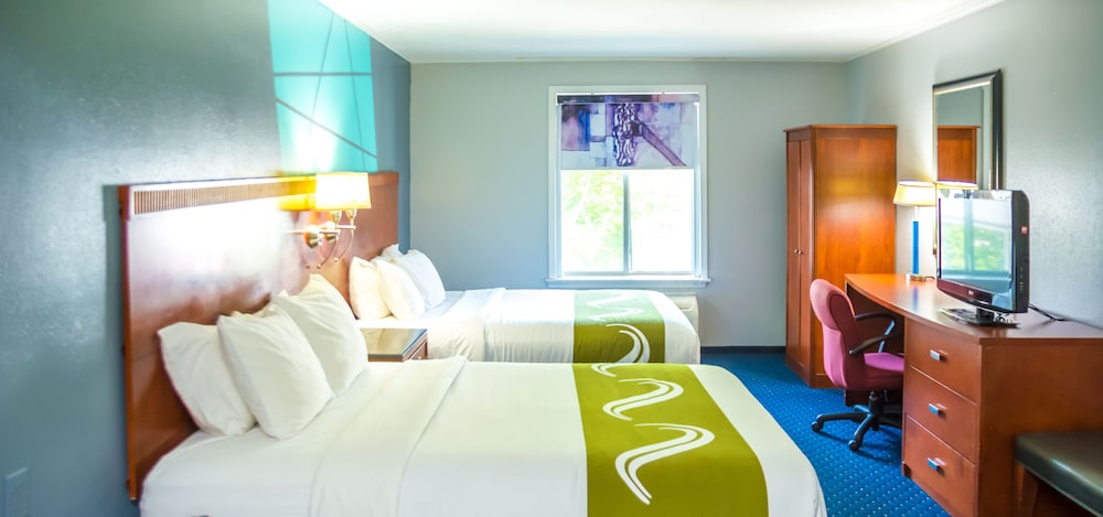 Quality Inn Merrimack - Nashua, NH 7/30