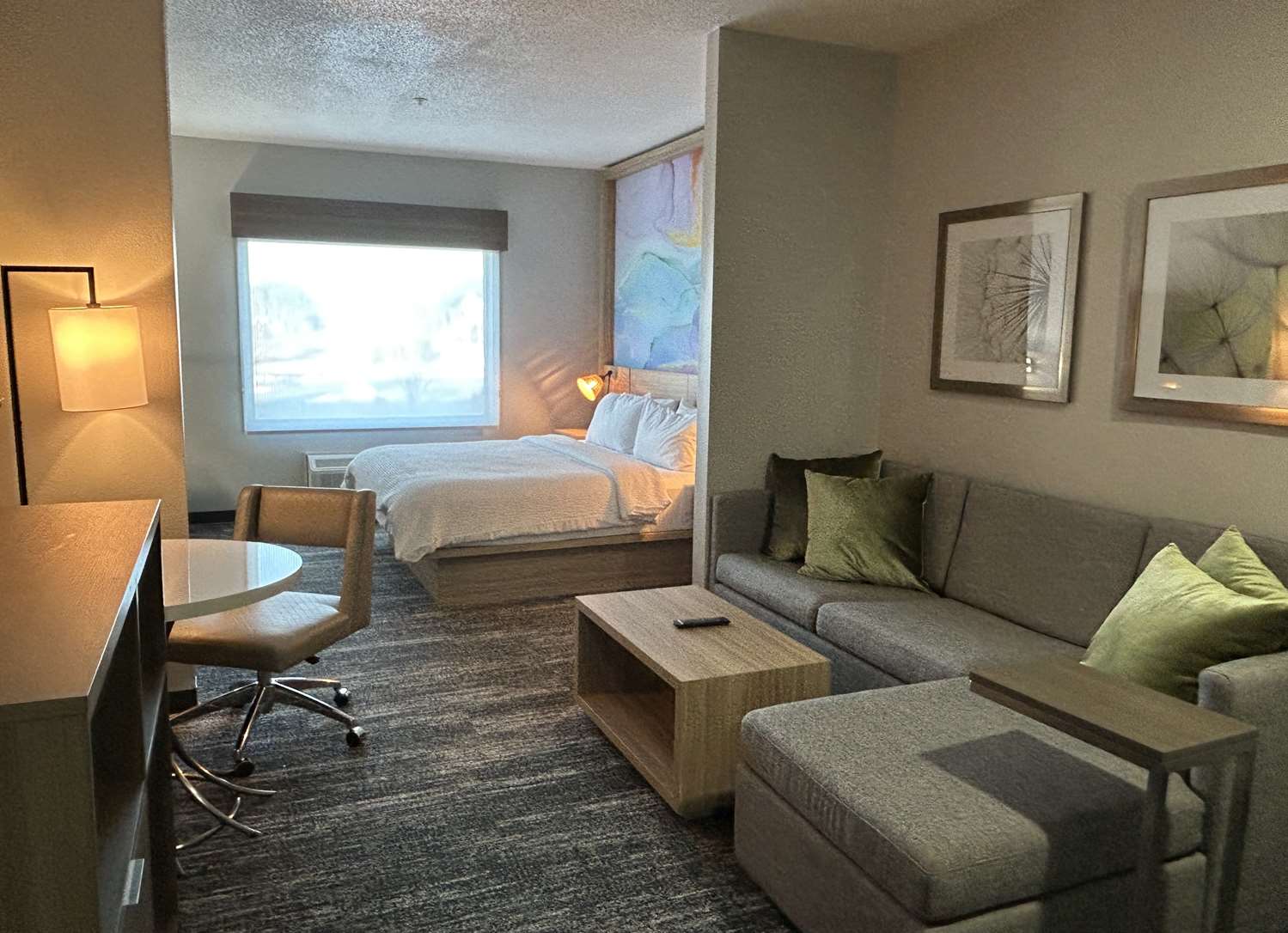 Suite, King Bed, Sofa, Accessible